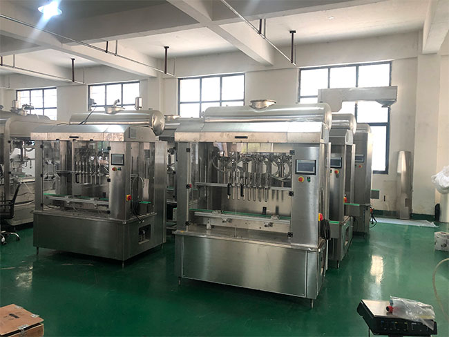 辉达娱乐膏体灌装机价格车间设备展示