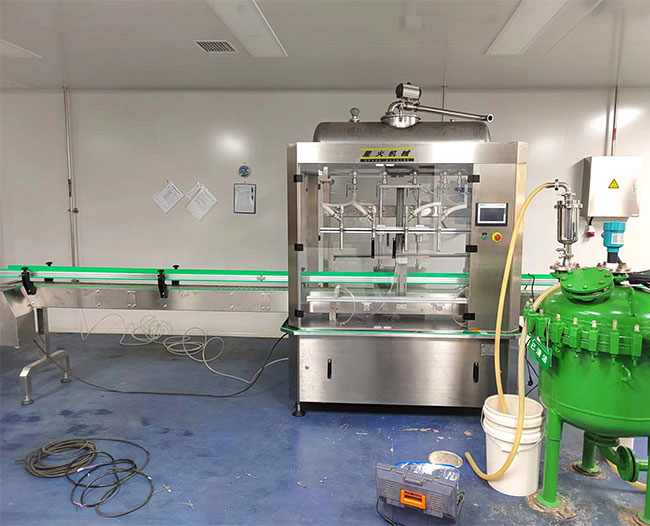 辉达娱乐
液体灌装机设备案例展示