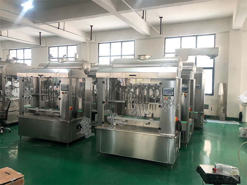 辉达娱乐辉达娱乐
灌装机设备展示